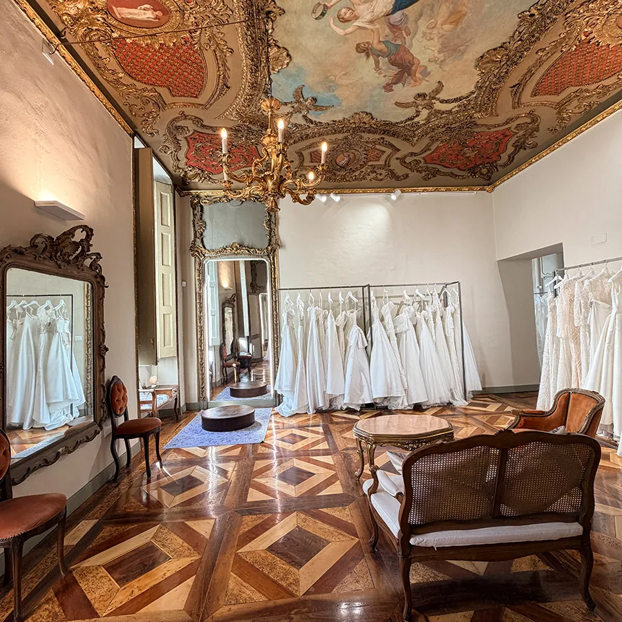 L’atelier Idea Sposa Couture in Via Po 14 a Torino, dove si provano gli abiti Tulle Sposa